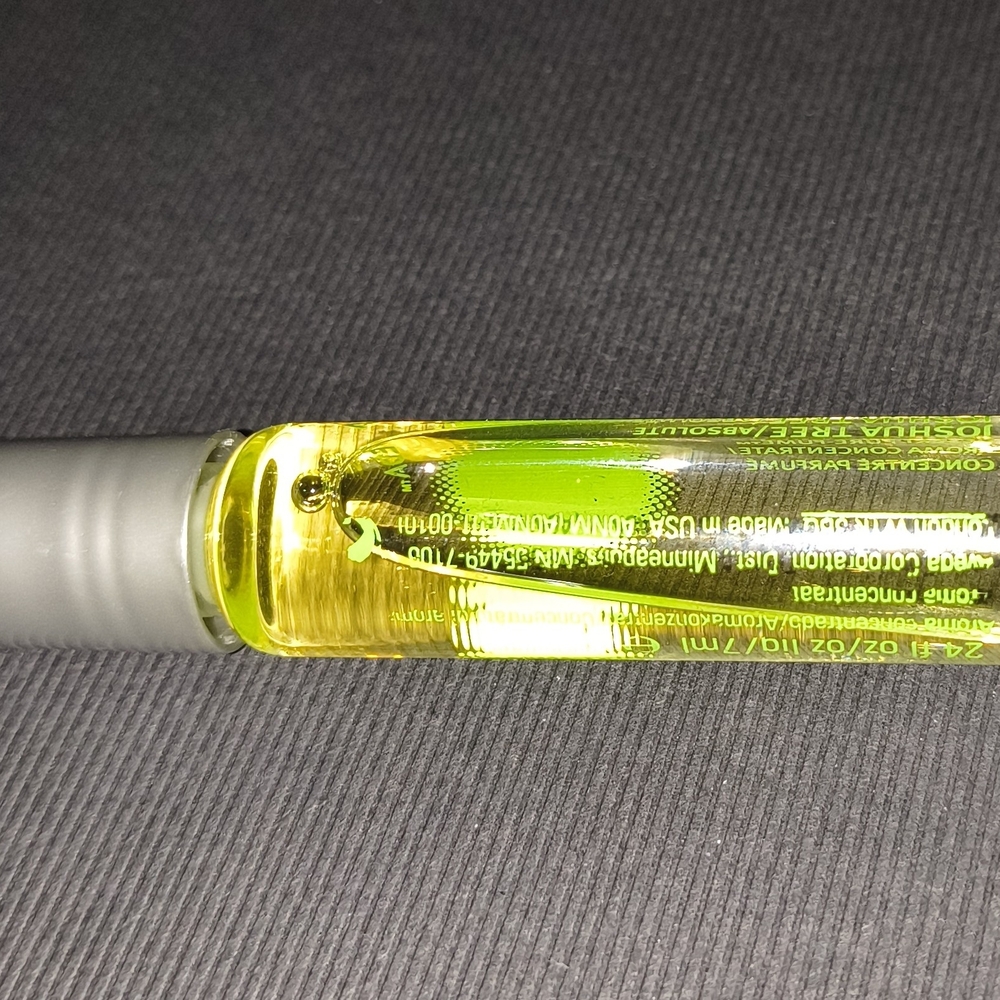 VERY RARE AVEDA Joshua Tree/ABSOLUTE Purefume Roller - Picture 3 of 3